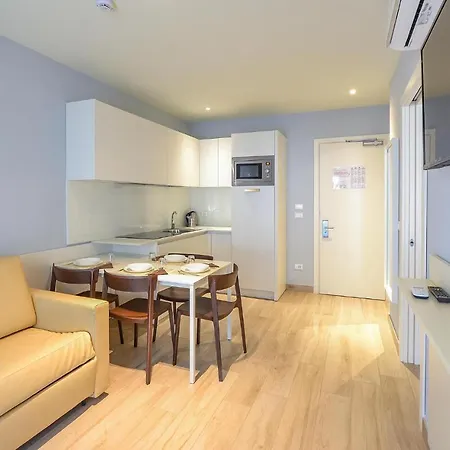 Apartment Beautiful In W/ Wifi, Outdoor Swimming Pool And 1 Bedrooms